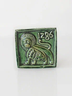 Изображение Изразцы Изразец Альтштадтский лев, зелёный