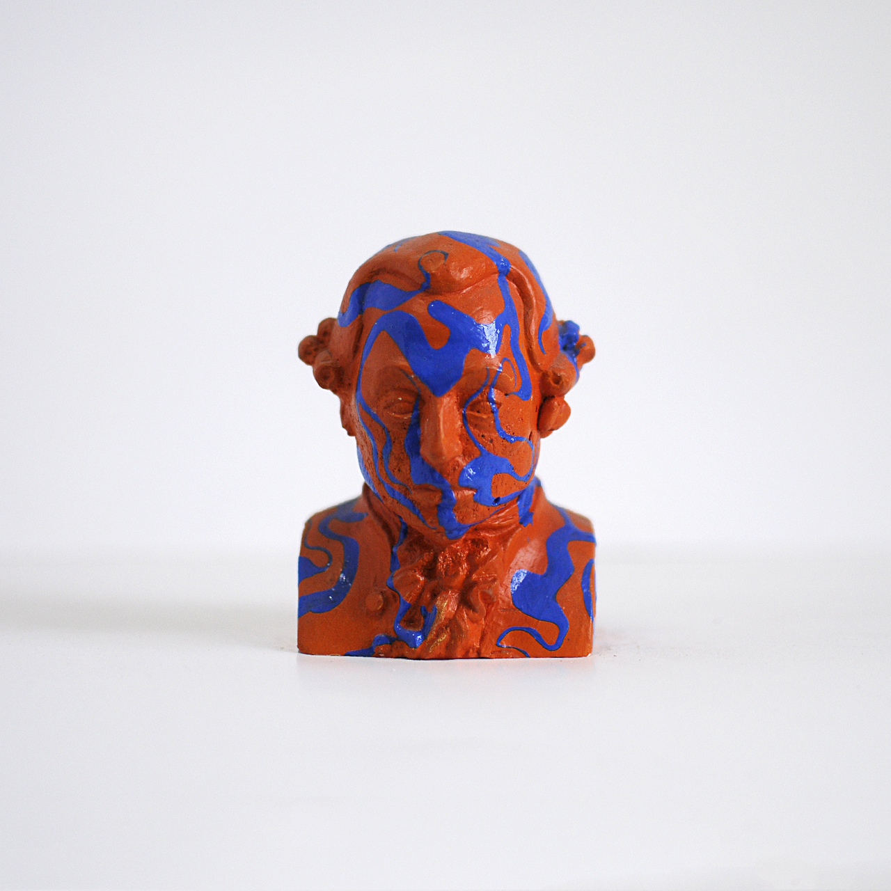 Изображение Бюст Канта Бюст Канта с абстракцией, красный