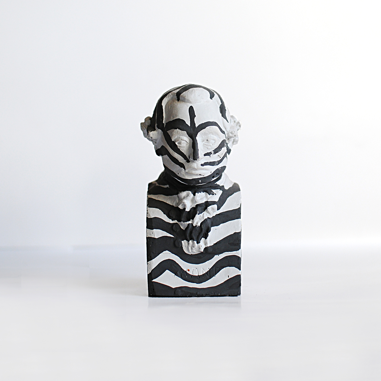 Изображение Бюст Канта Бюст Канта, зебра