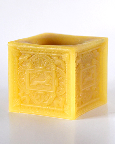 Изображение Свечи  Свеча Трагхаймский олень, жёлтый